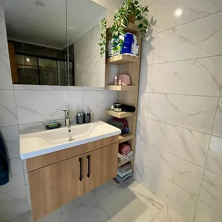 דירה 0070 Exodus Hill Spacious 2 1 Duplex In Resort-style Complex With Shuttle Service To The אלאניה